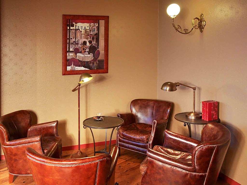 B&B Hotel Montlucon Centre レストラン 写真
