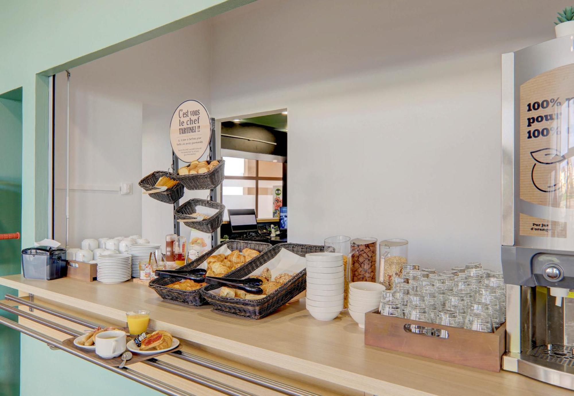 B&B Hotel Montlucon Centre エクステリア 写真