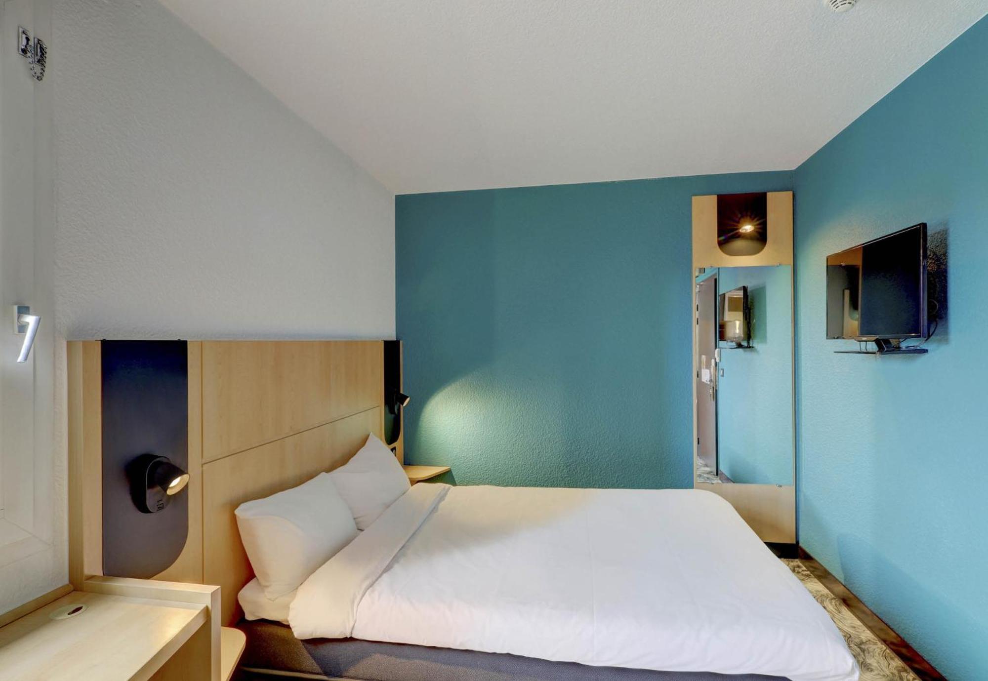 B&B Hotel Montlucon Centre エクステリア 写真