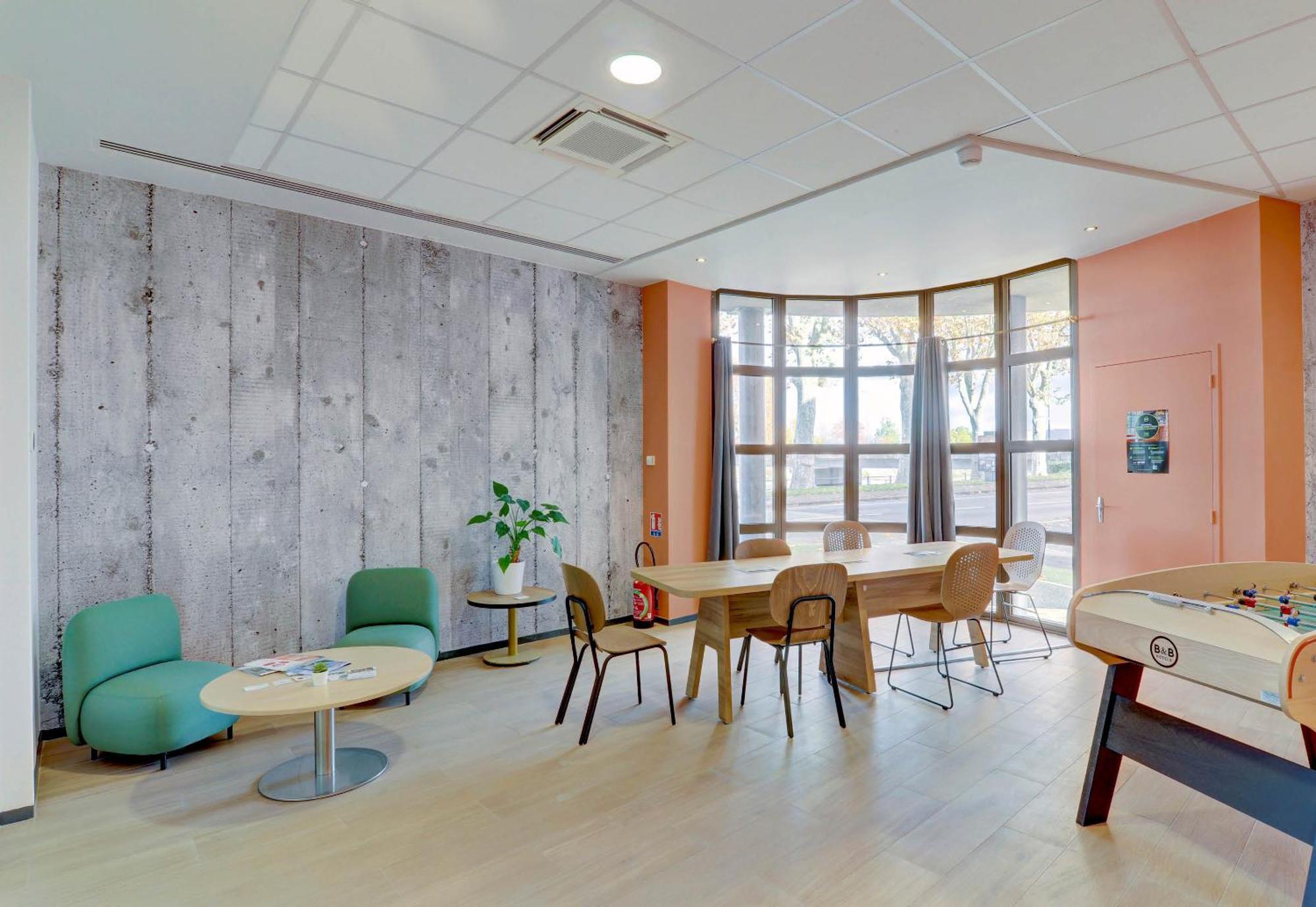 B&B Hotel Montlucon Centre エクステリア 写真