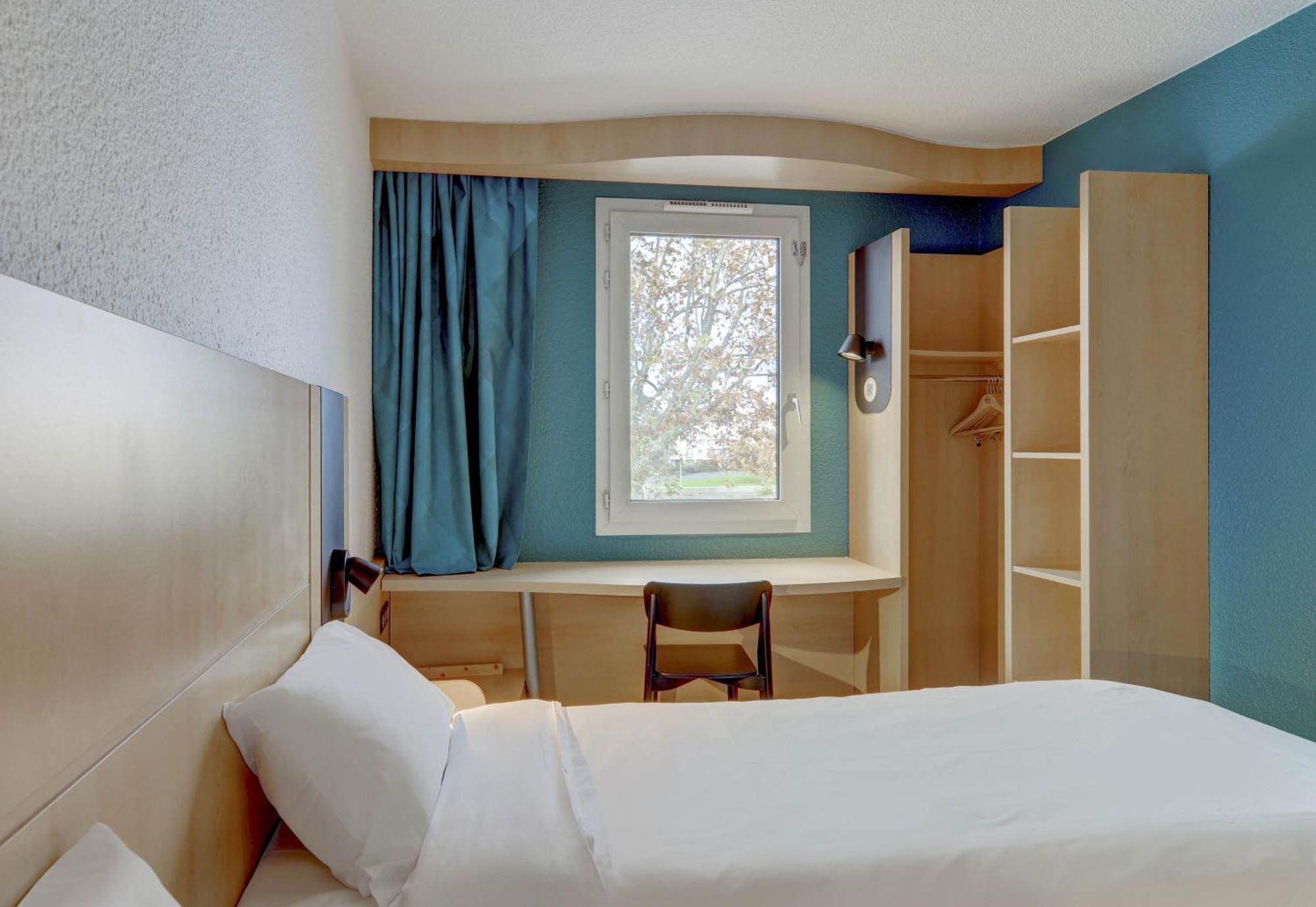 B&B Hotel Montlucon Centre エクステリア 写真